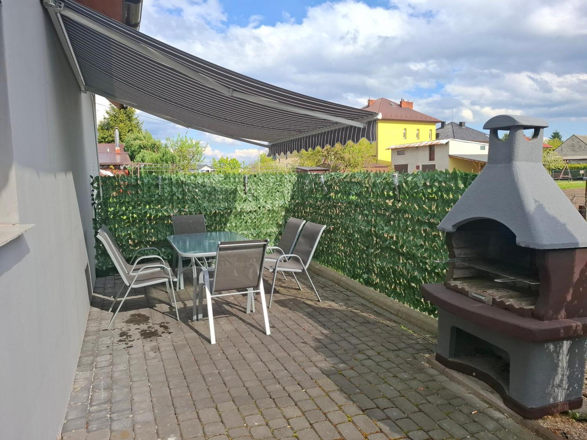 Mieszkanie B Lowiczki Zator Extérieur photo